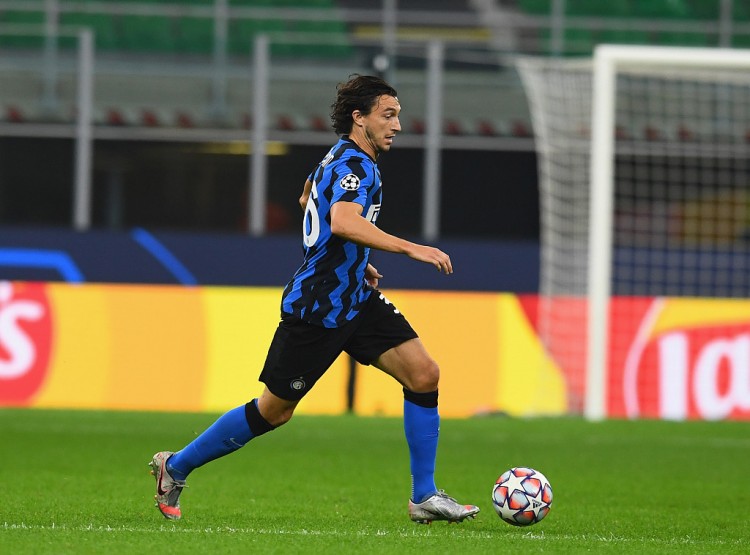 國(guó)米客場(chǎng)2-1險(xiǎn)勝米蘭提前登頂<a href=http://8809.jianzhanzj.com/tag/yijia.html target=_blank class=infotextkey>意甲</a>冠軍寶座