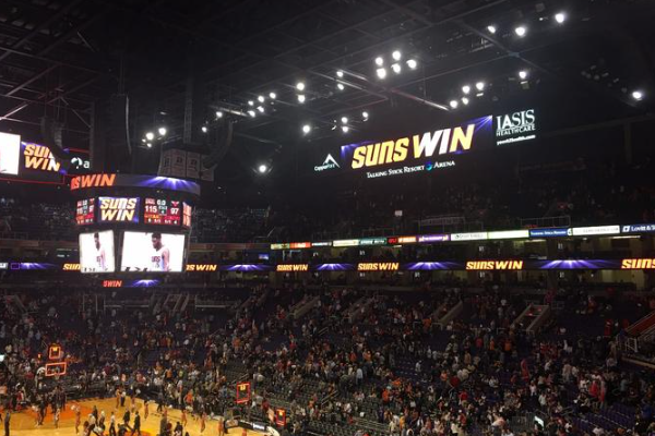 太陽隊的主場是哪個體育場？